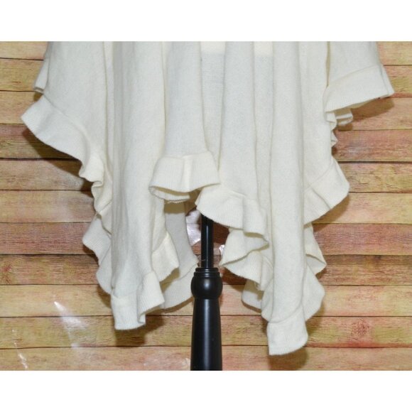 Croft & Barrow Women's Cream Cape Shawl Wrap Cardigan Sweater One Size Neutral - Picture 6 of 10